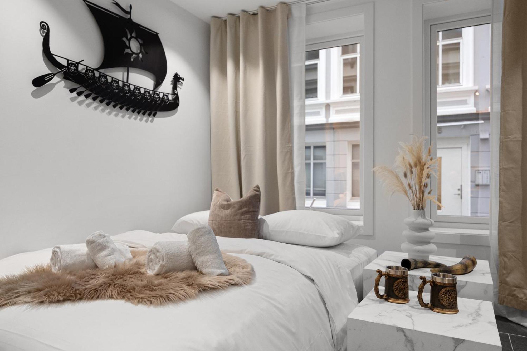 Renovated 2024 - Viking Inspired - Behind Bryggen Apartment Bergen Exterior photo
